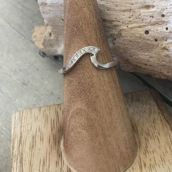 Sterling Silver Wave Cz Ring 7,8 - Picture 6 of 6